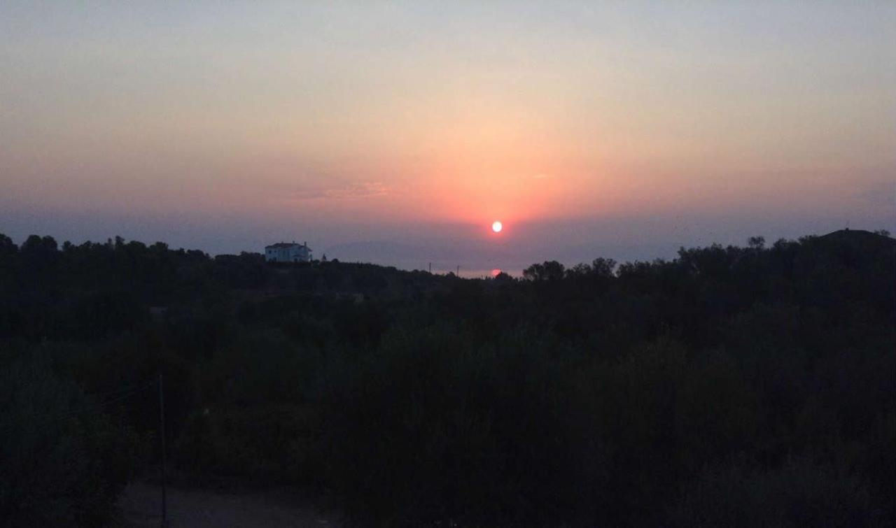 Villa Sunrise apartment Gouviá Extérieur photo